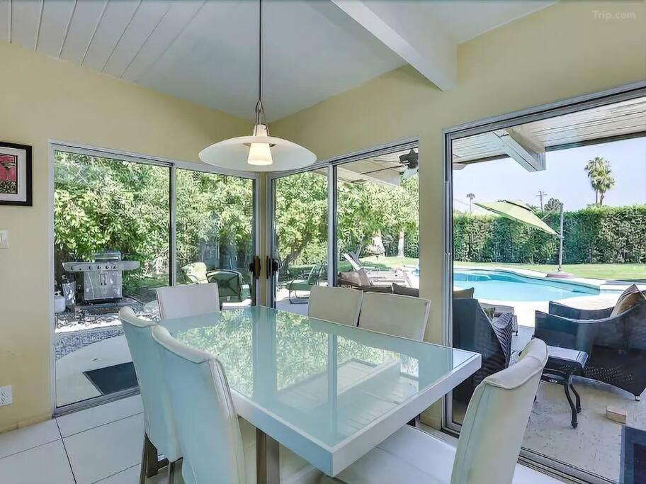 Serene 4 Bed 3 Bath Heated Pool Natural Backyard Heart Of Palm Springs Luaran gambar